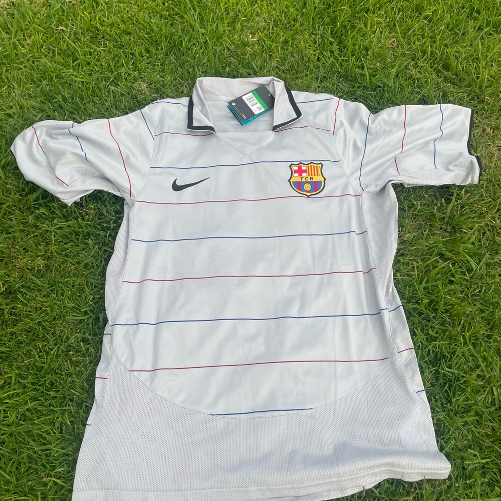 Club Barcelona fc retro Ronaldinho 10 size XL